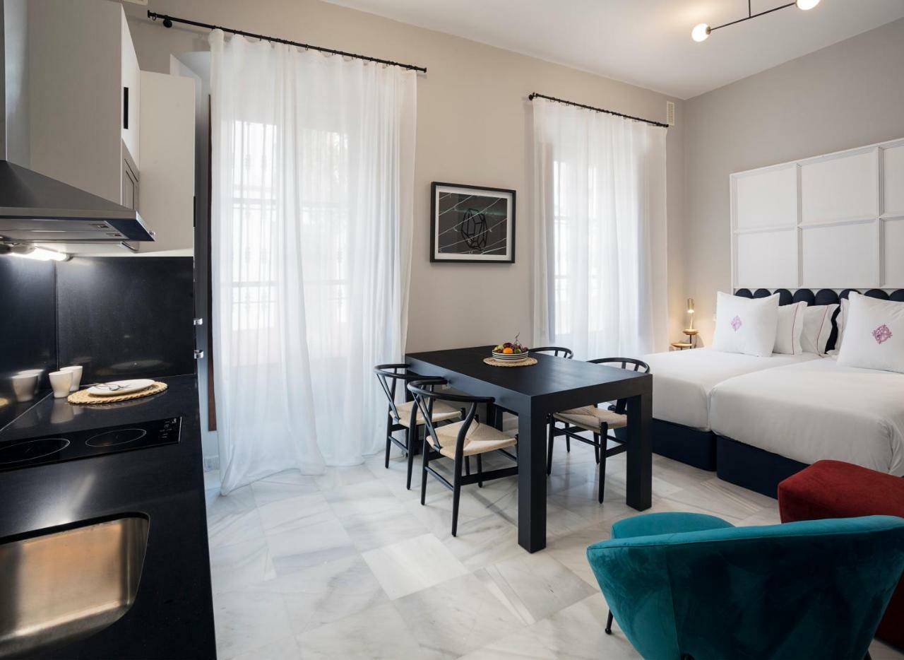 Apartamentos One Shot Conde De Torrejon Seville Ngoại thất bức ảnh