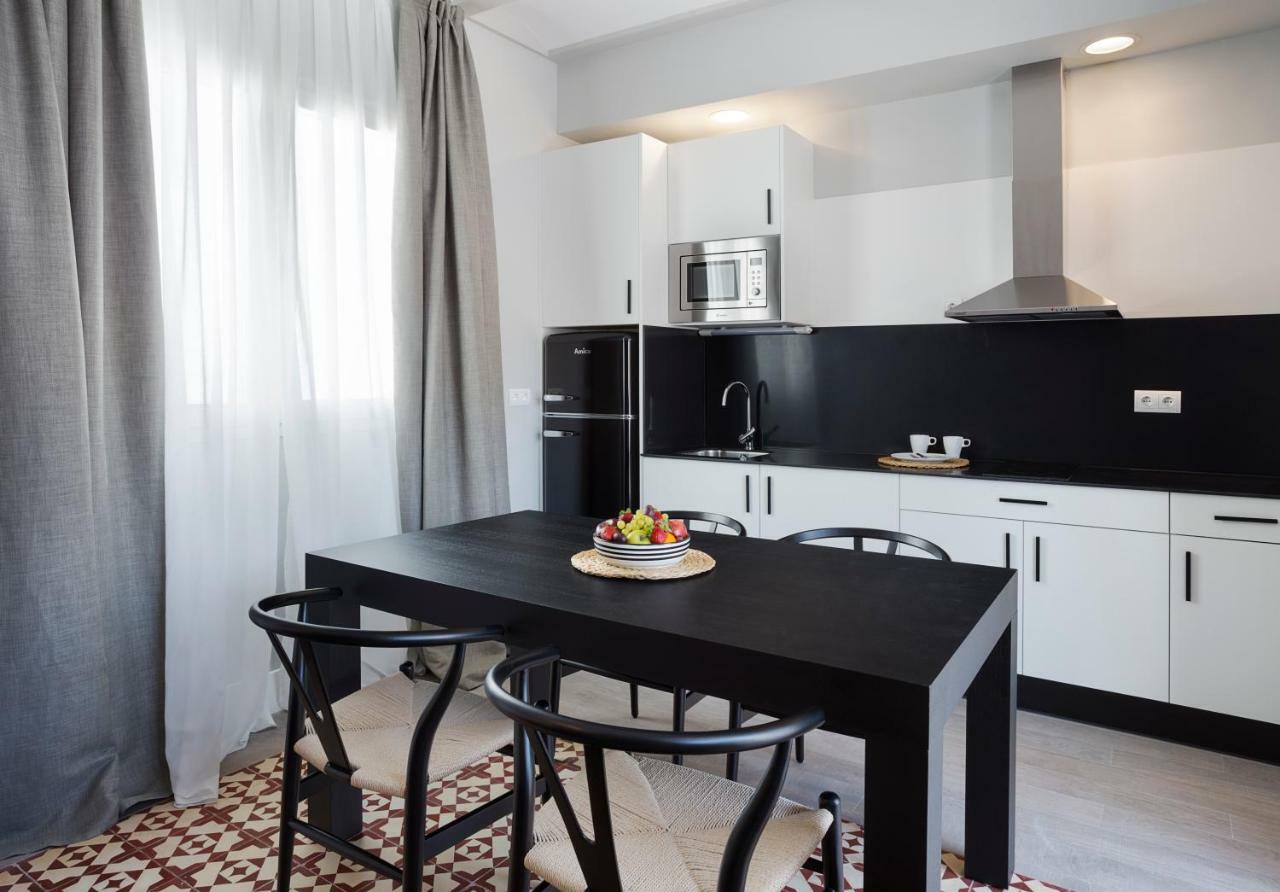 Apartamentos One Shot Conde De Torrejon Seville Ngoại thất bức ảnh
